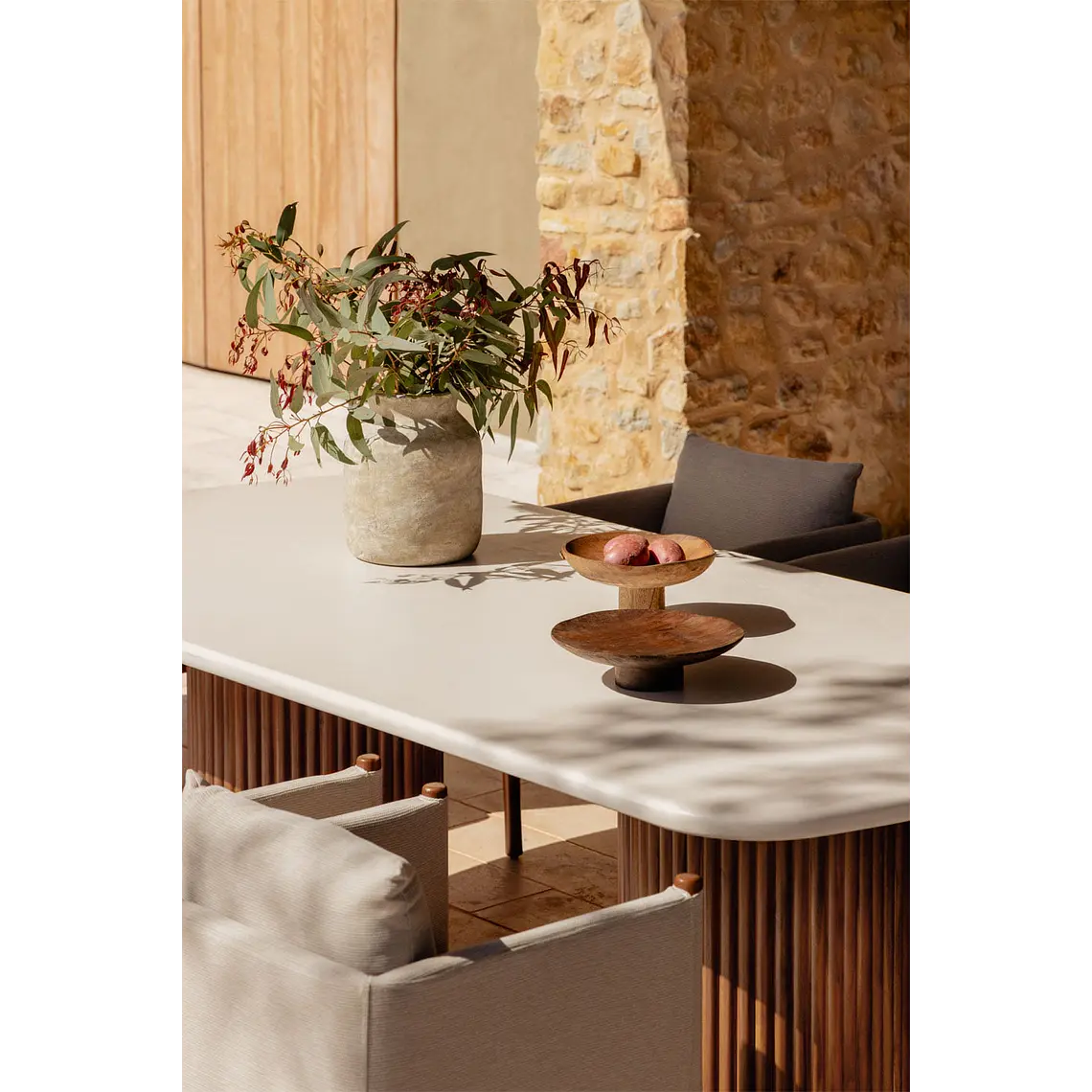 Mesa de jardín rectangular en cemento y madera de acacia Norena 3