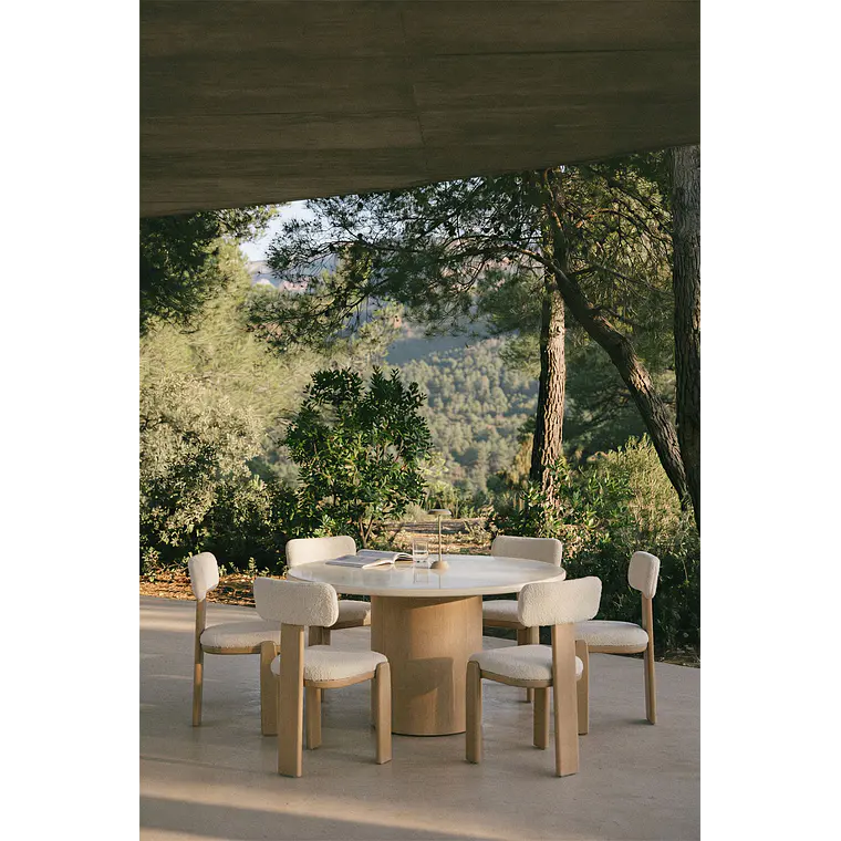 Mesa de jardín redonda en cemento y madera de acacia Corina 1