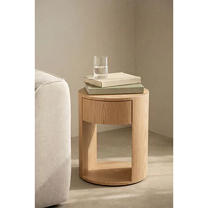 Daraian · Mesa lateral en acabado madera