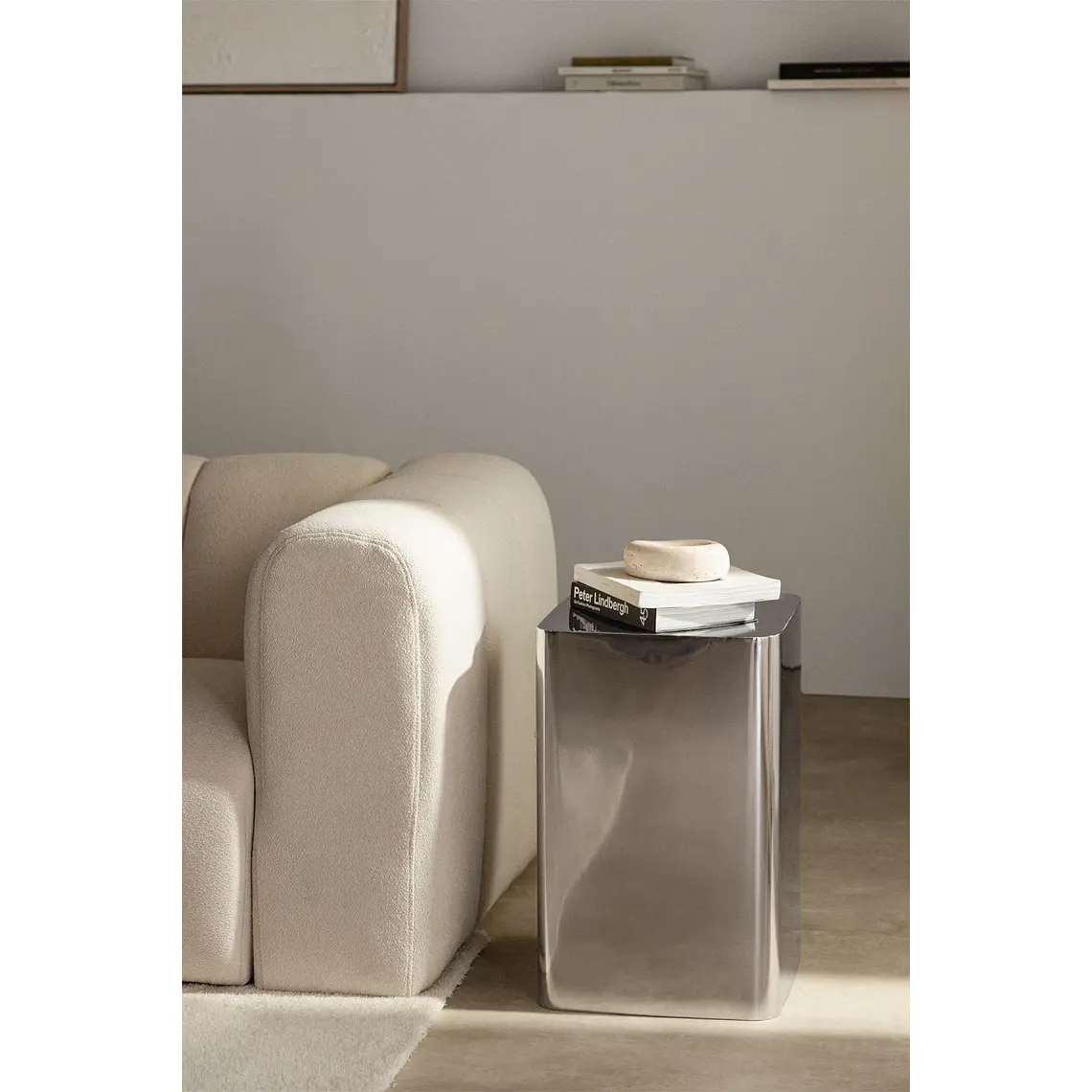 Nerora · Mesa lateral en metal 2