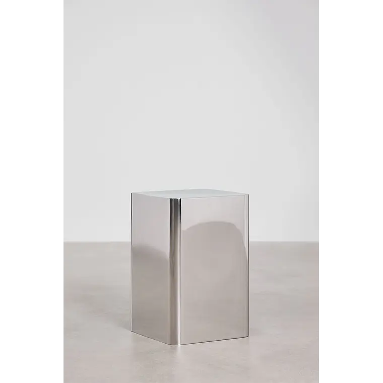 Nerora · Mesa lateral en metal 9
