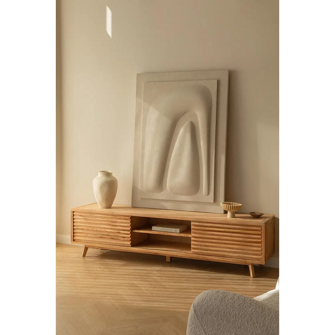 Eliria · Mueble de TV en acabado madera 2