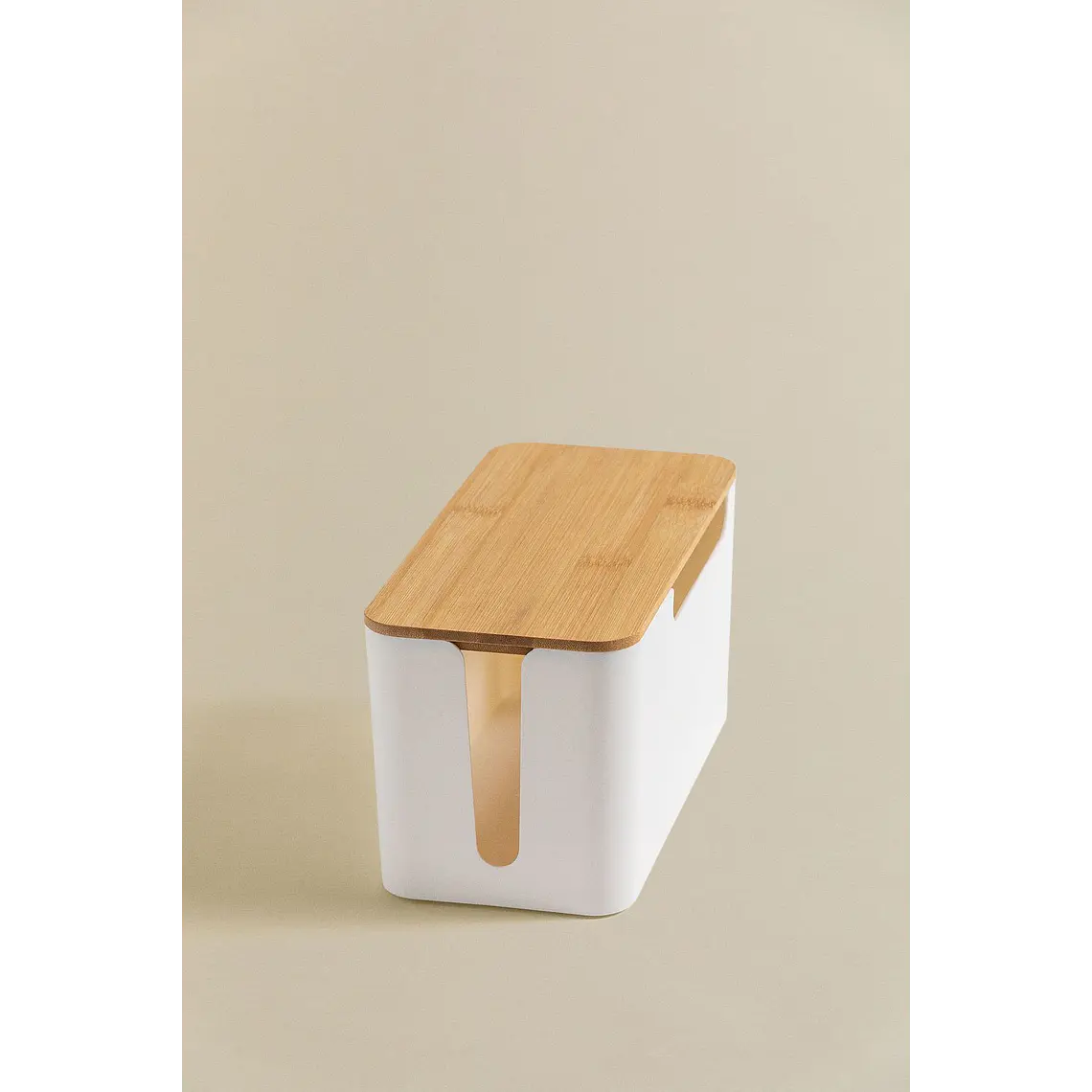 Organizador de cables en polipropileno y madera de bambú 5