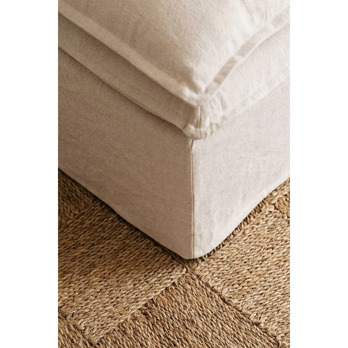 Malia · Puf / banco tapizado de 74 cm 10