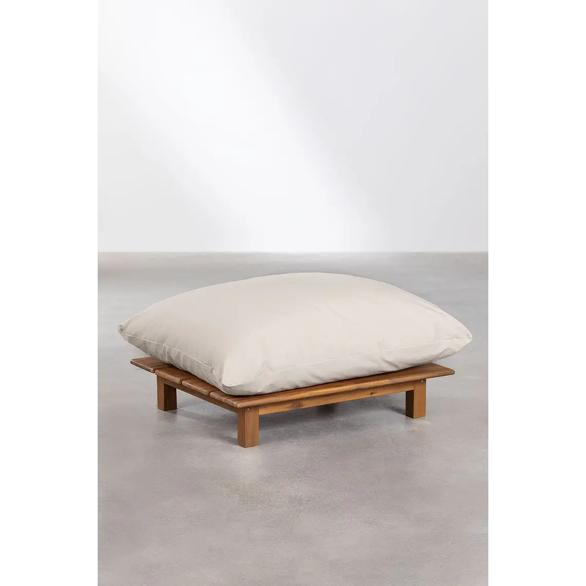 Puff en madera de acacia Lena 8