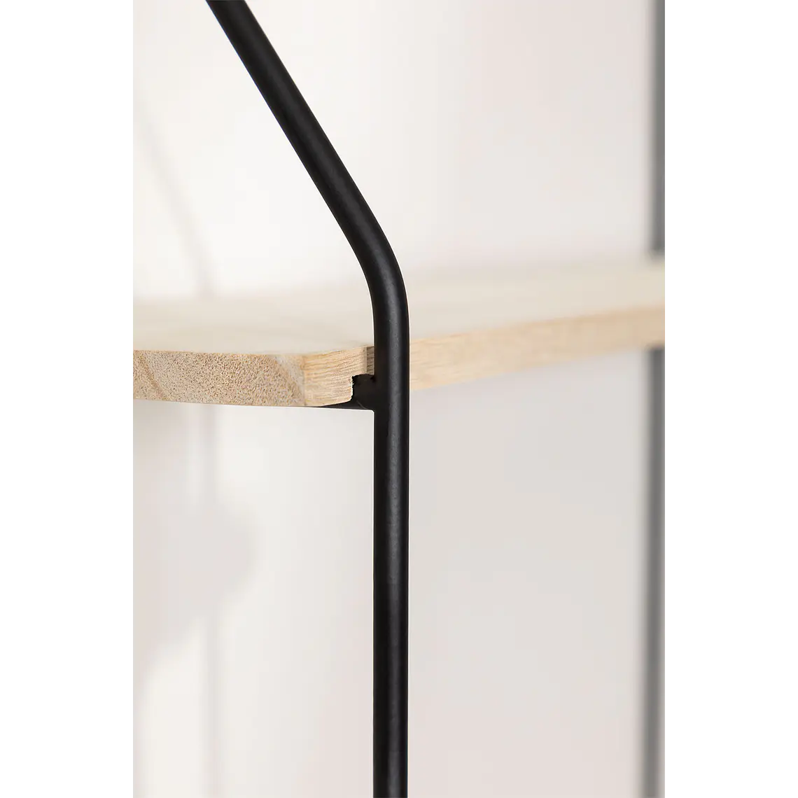 Lumaria · Repisa en acabado madera de 65 cm 10