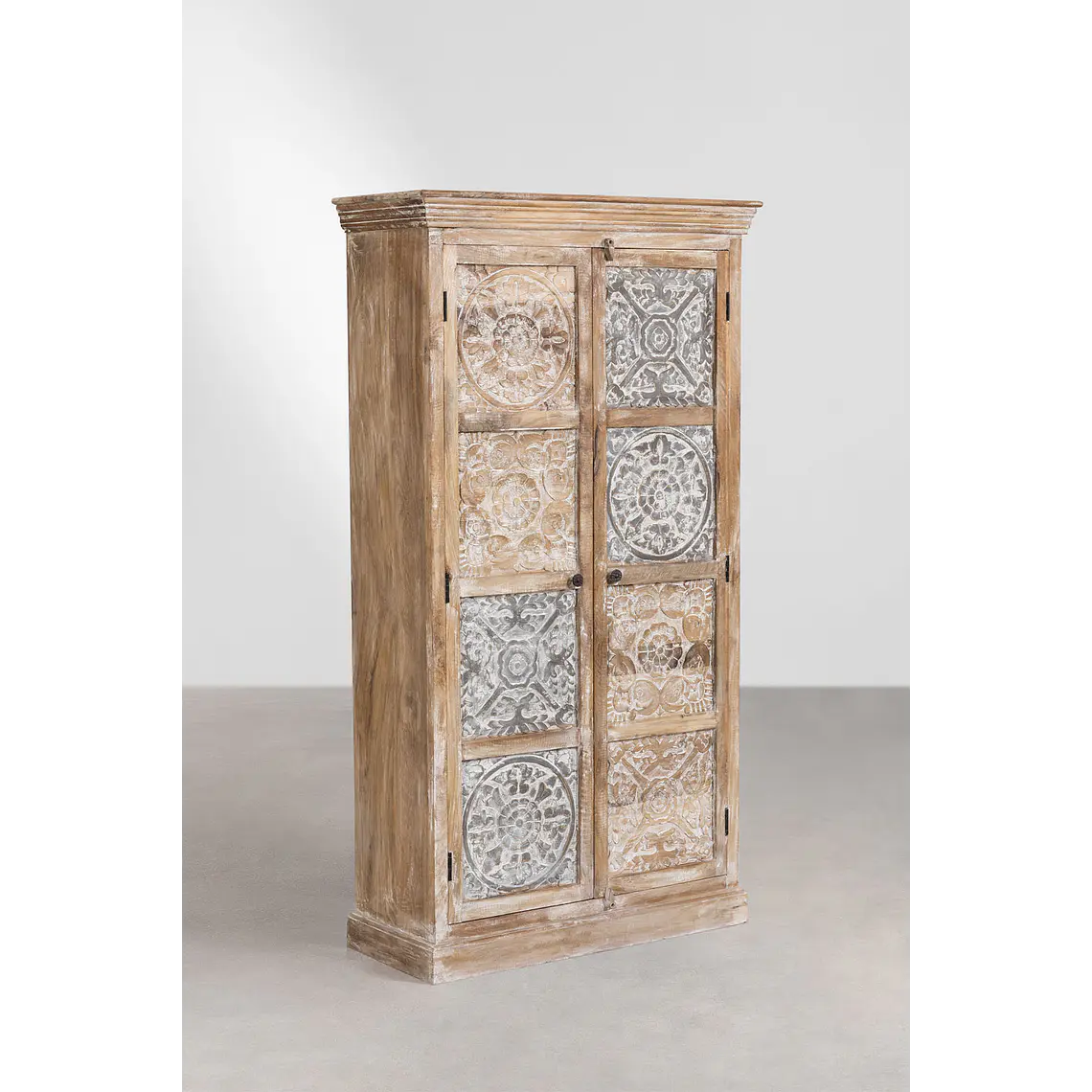 Ropero Nivan en madera de mango 10