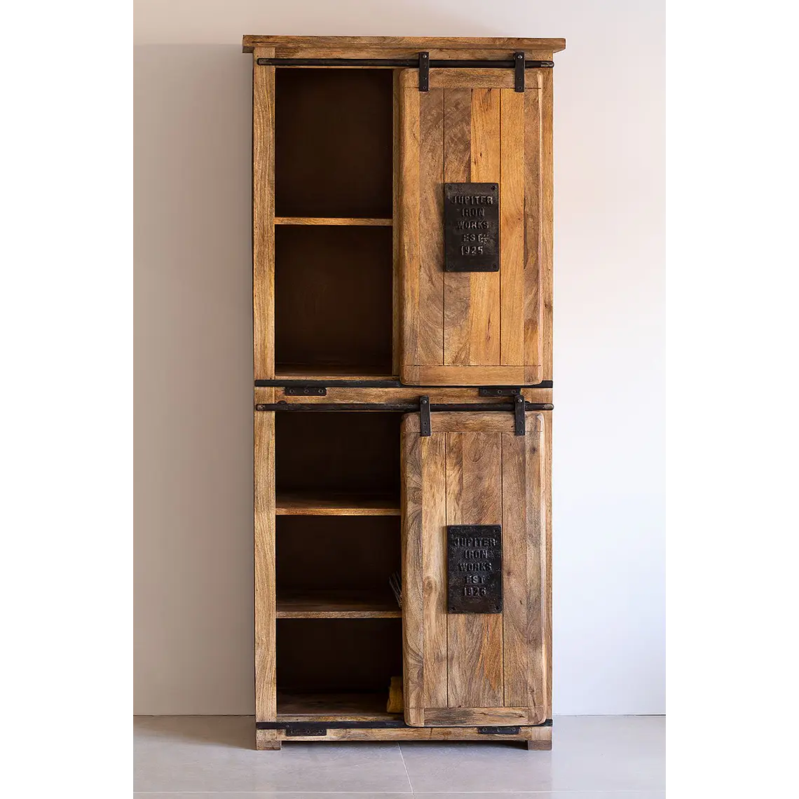 Ropero Osira en madera de mango 4