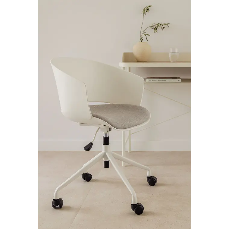 Silla de escritorio con ruedas 1