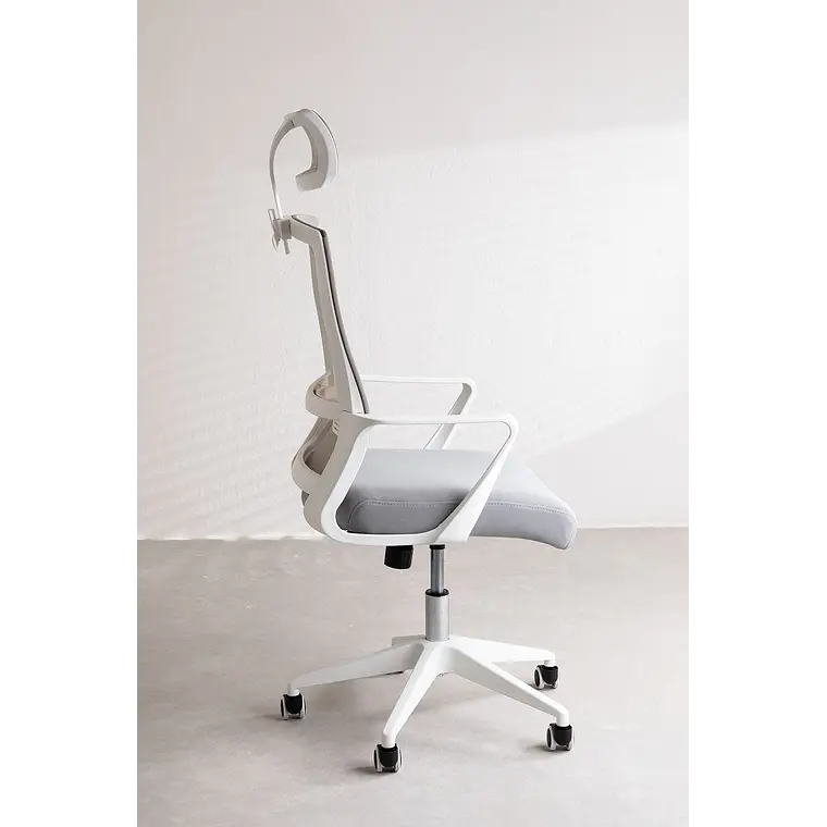 Silla de oficina con ruedas y reposabrazos en polipropileno 5