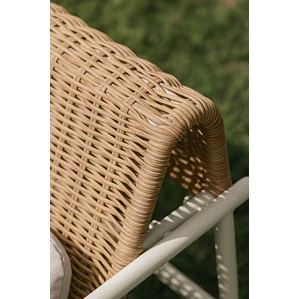 Sillón de jardín con reposabrazos en aluminio y ratán sintético Vareva