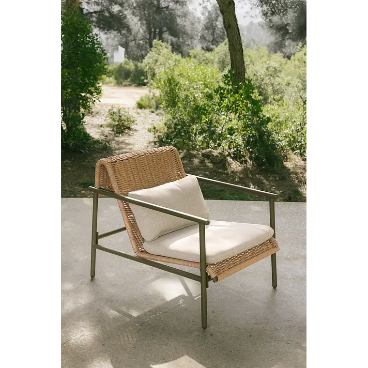 Sillón de jardín con reposabrazos en aluminio y ratán sintético Vareva 13