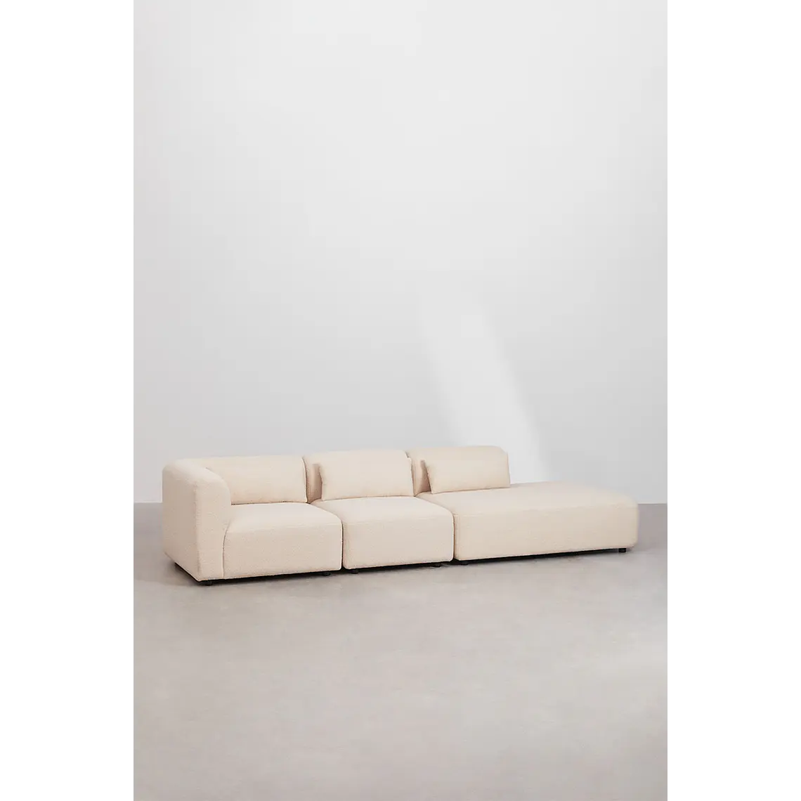 Aruna · Sofá tapizado de 320 cm 1