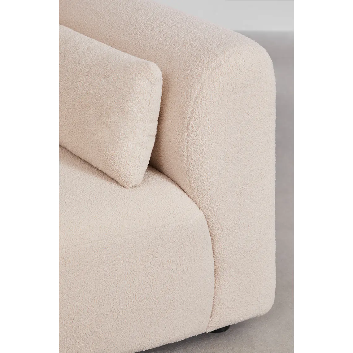 Calara · Sofá tapizado de 242 cm 9