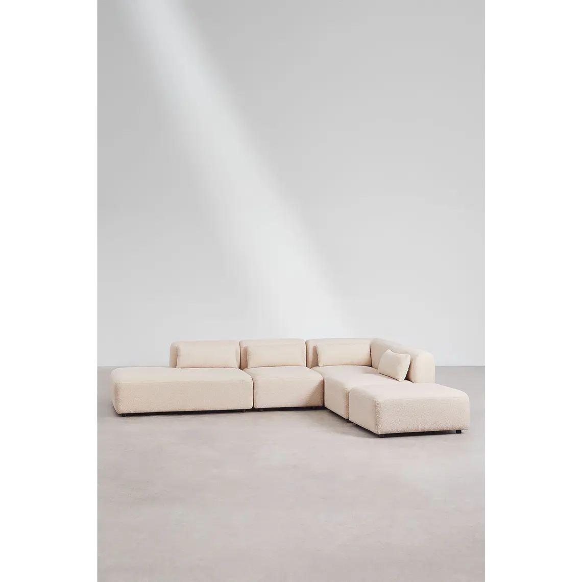 Carin · Sofá tapizado de 320 cm 1