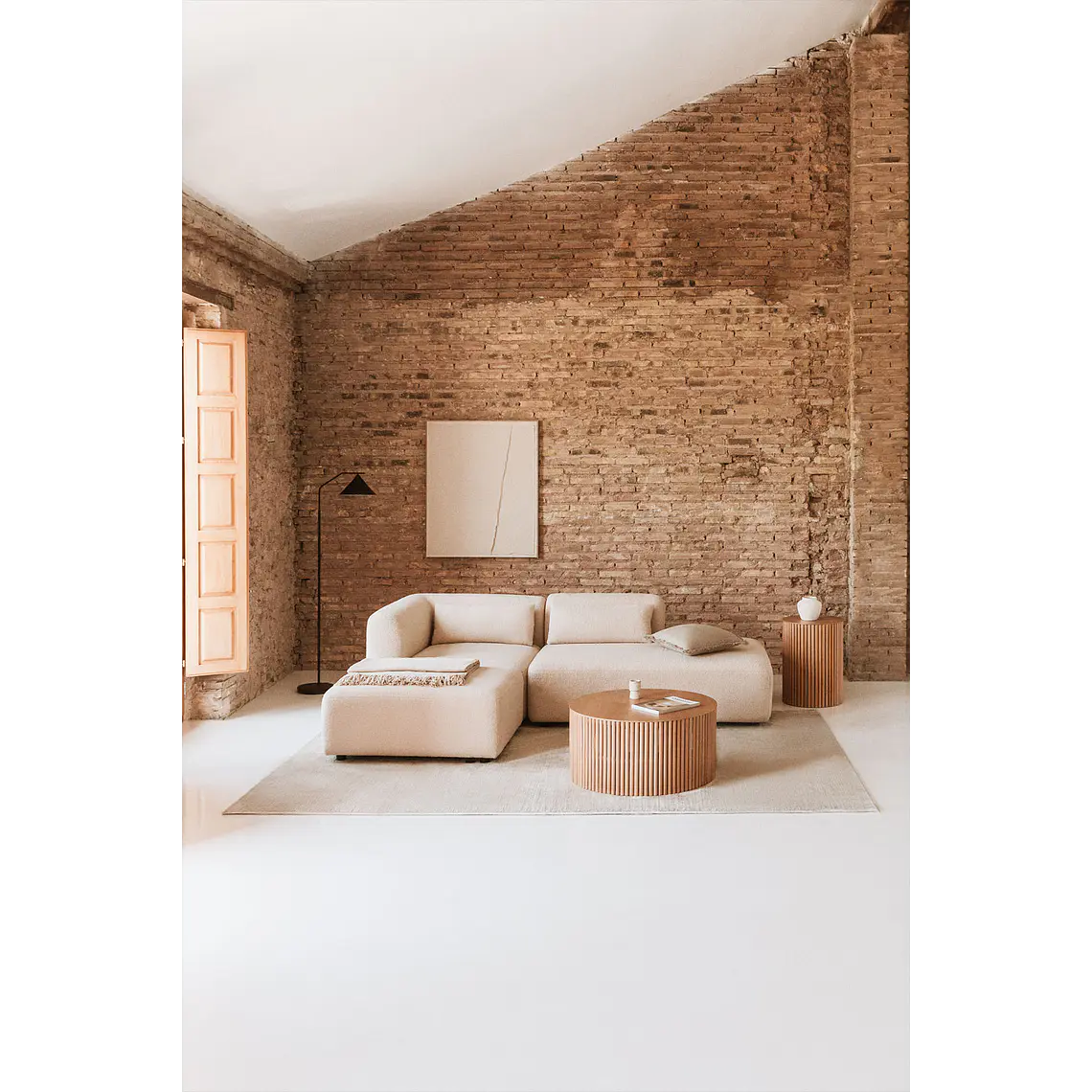 Daravia · Sofá tapizado de 242 cm 1
