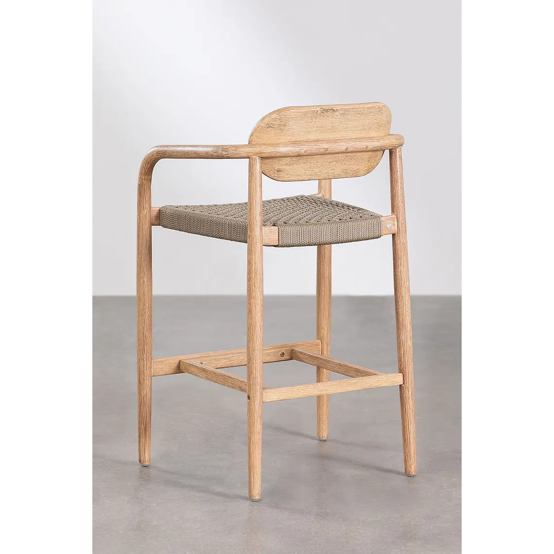 Taburete alto Nivena en madera 3