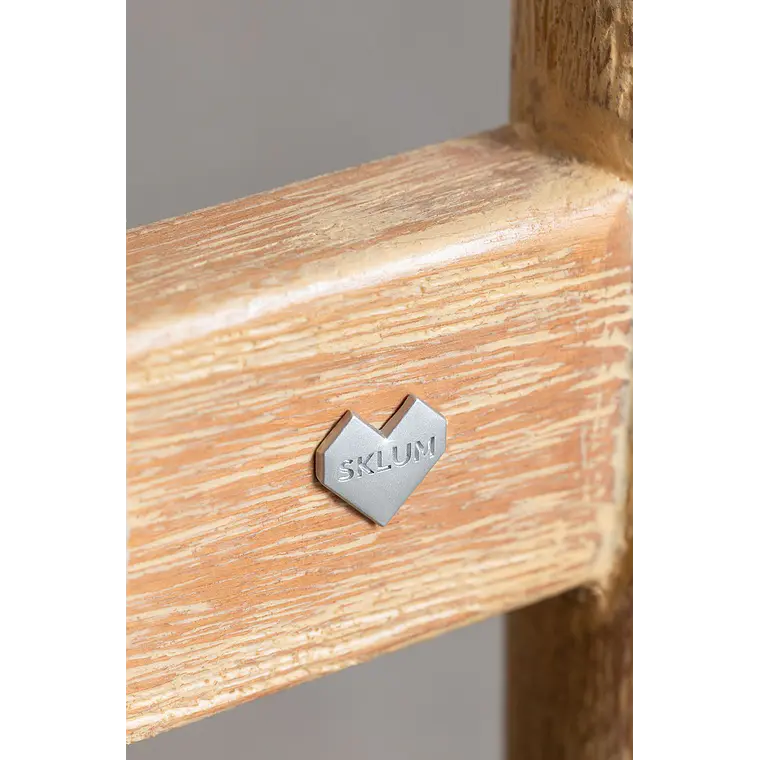 Taburete alto Nivena en madera 6
