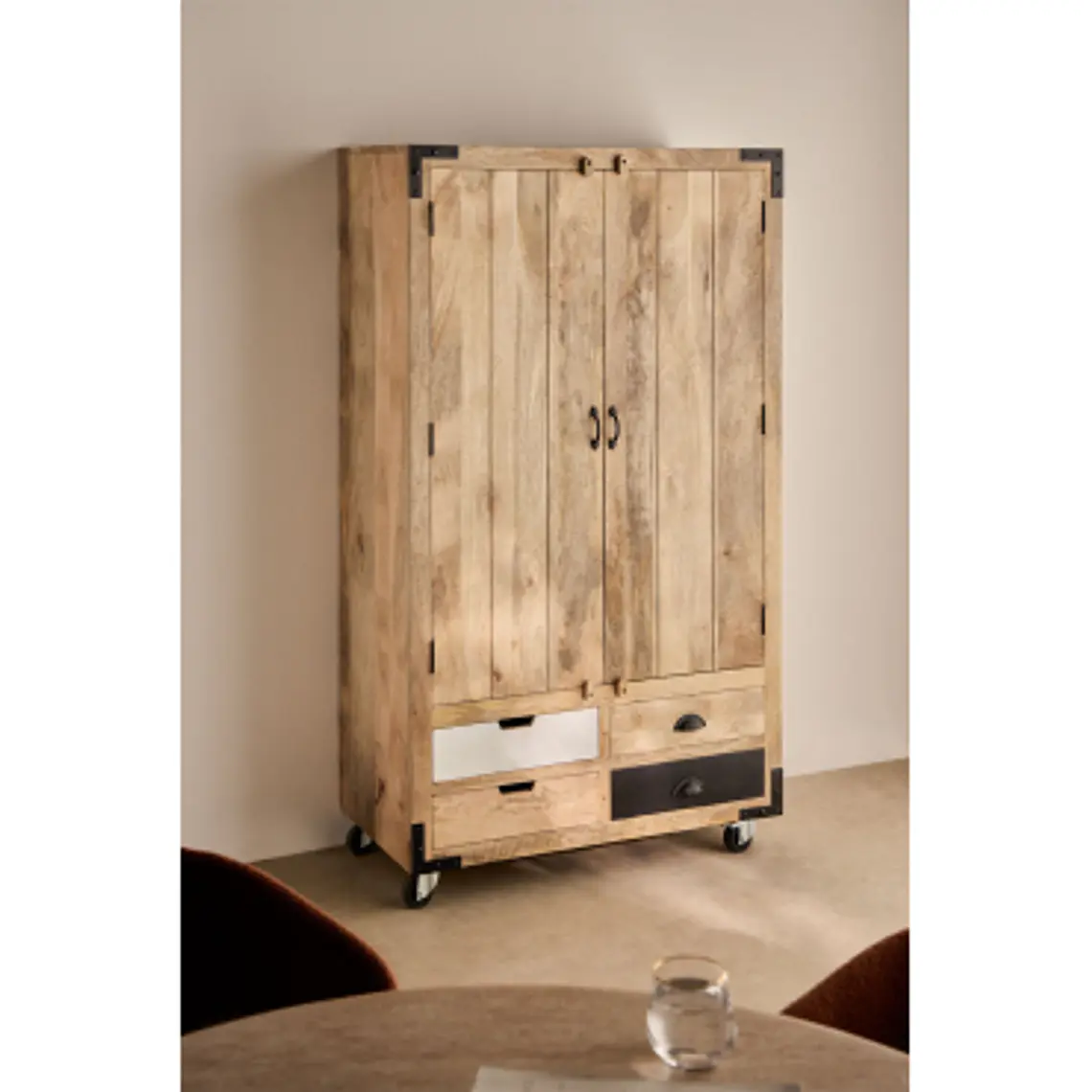 Vitrina Kaelien en madera 13