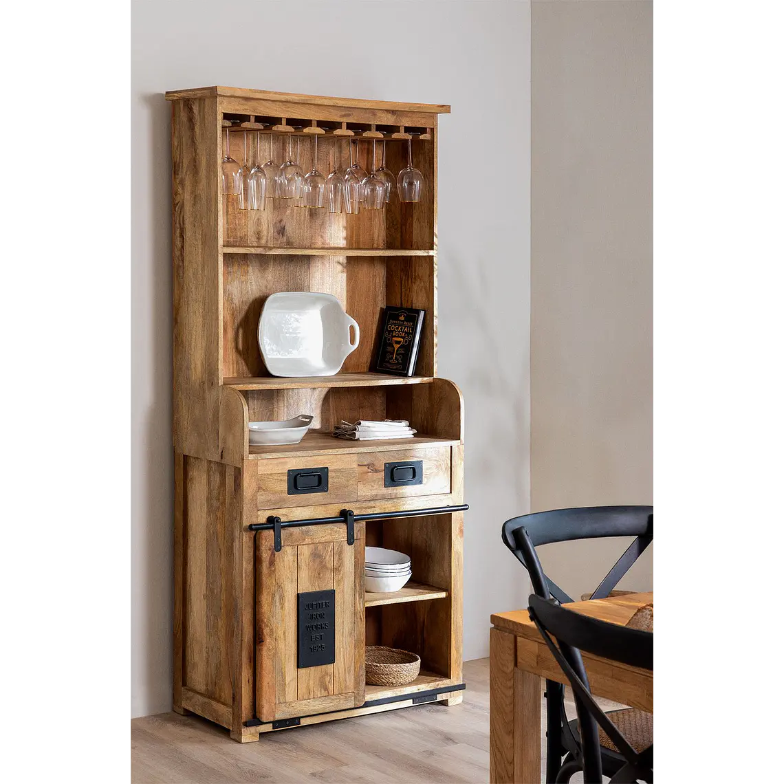 Vitrina Nivien en madera de mango 2