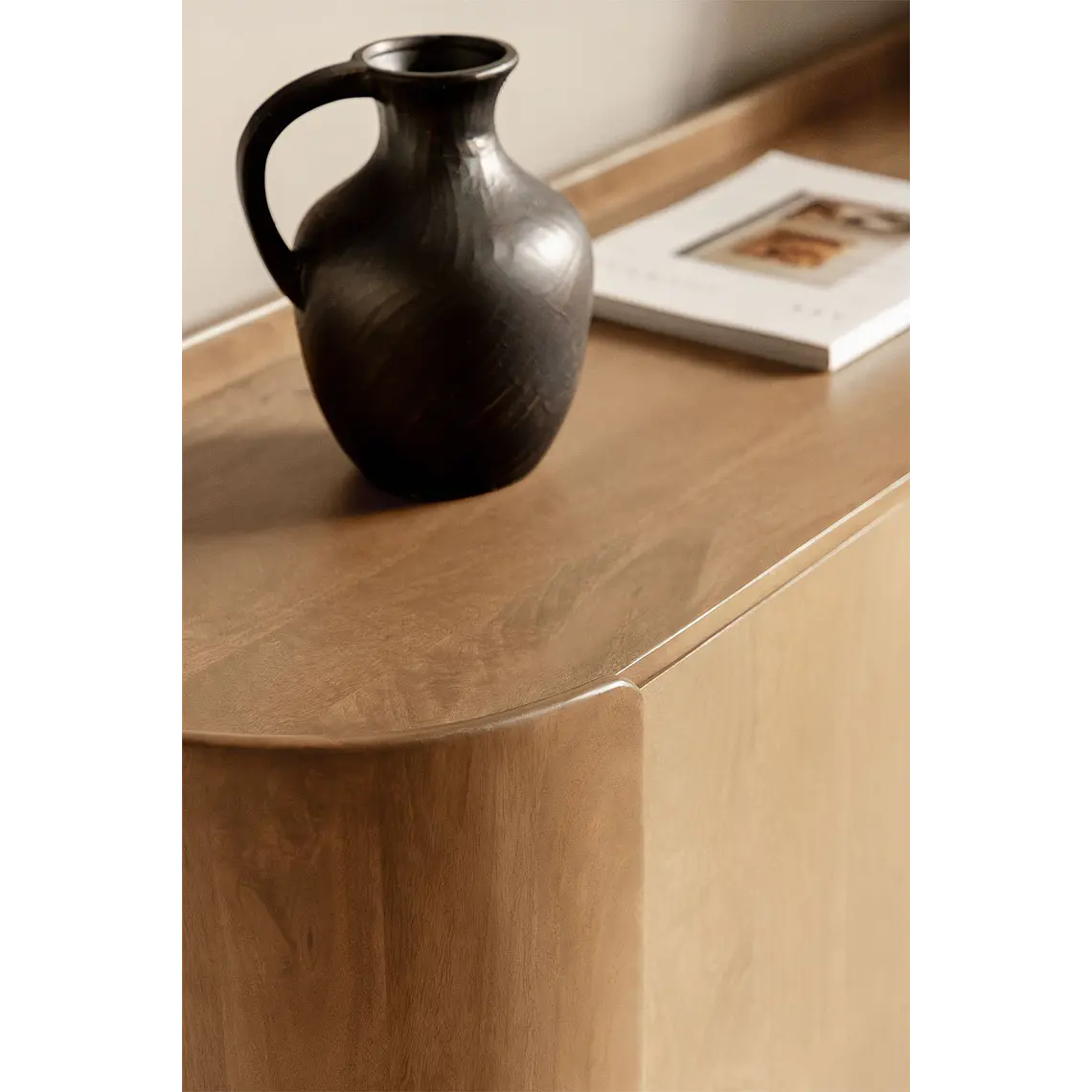 Aparador Vaeleva en madera de mango 3