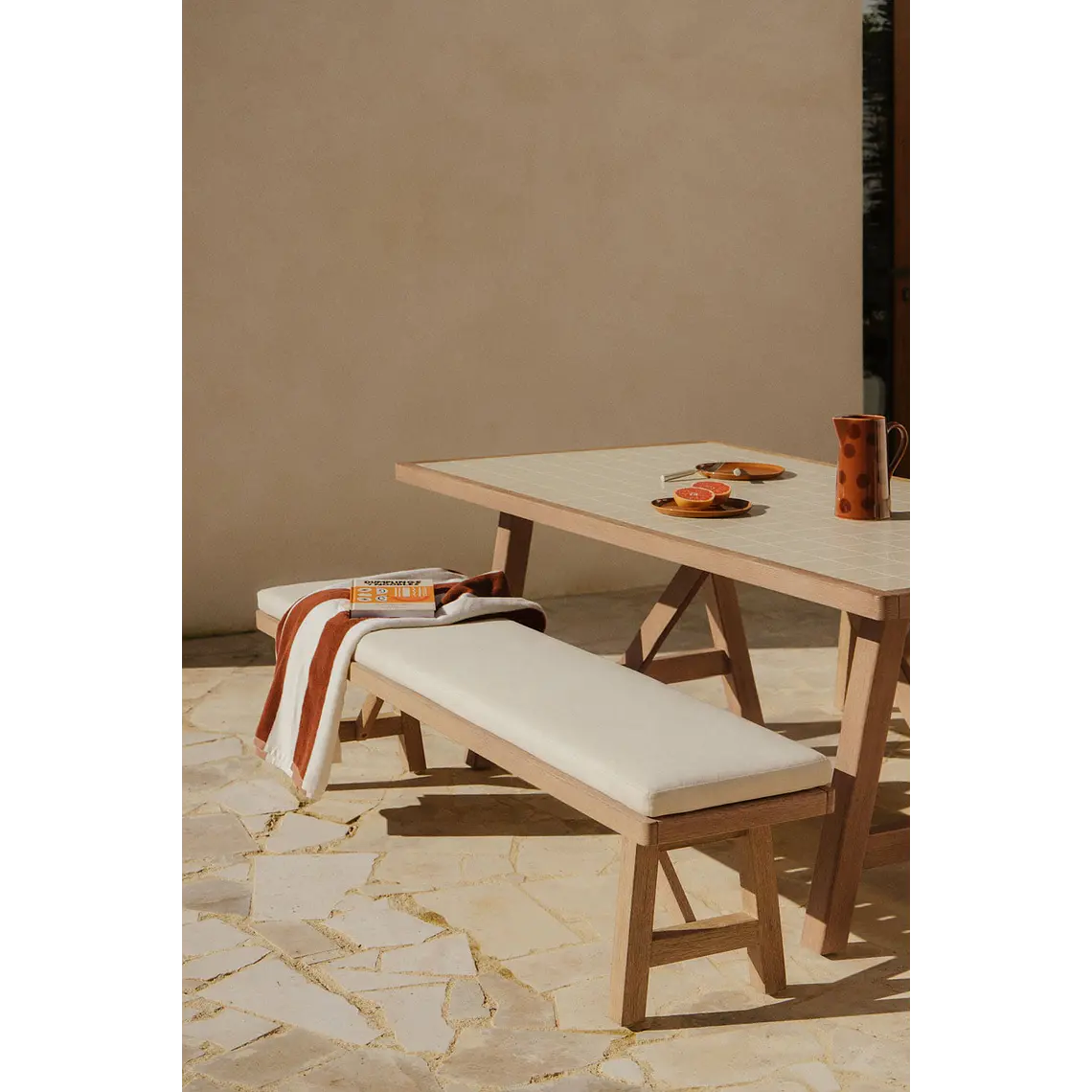 Banco de jardín 190 cm en madera de acacia Doreva 1