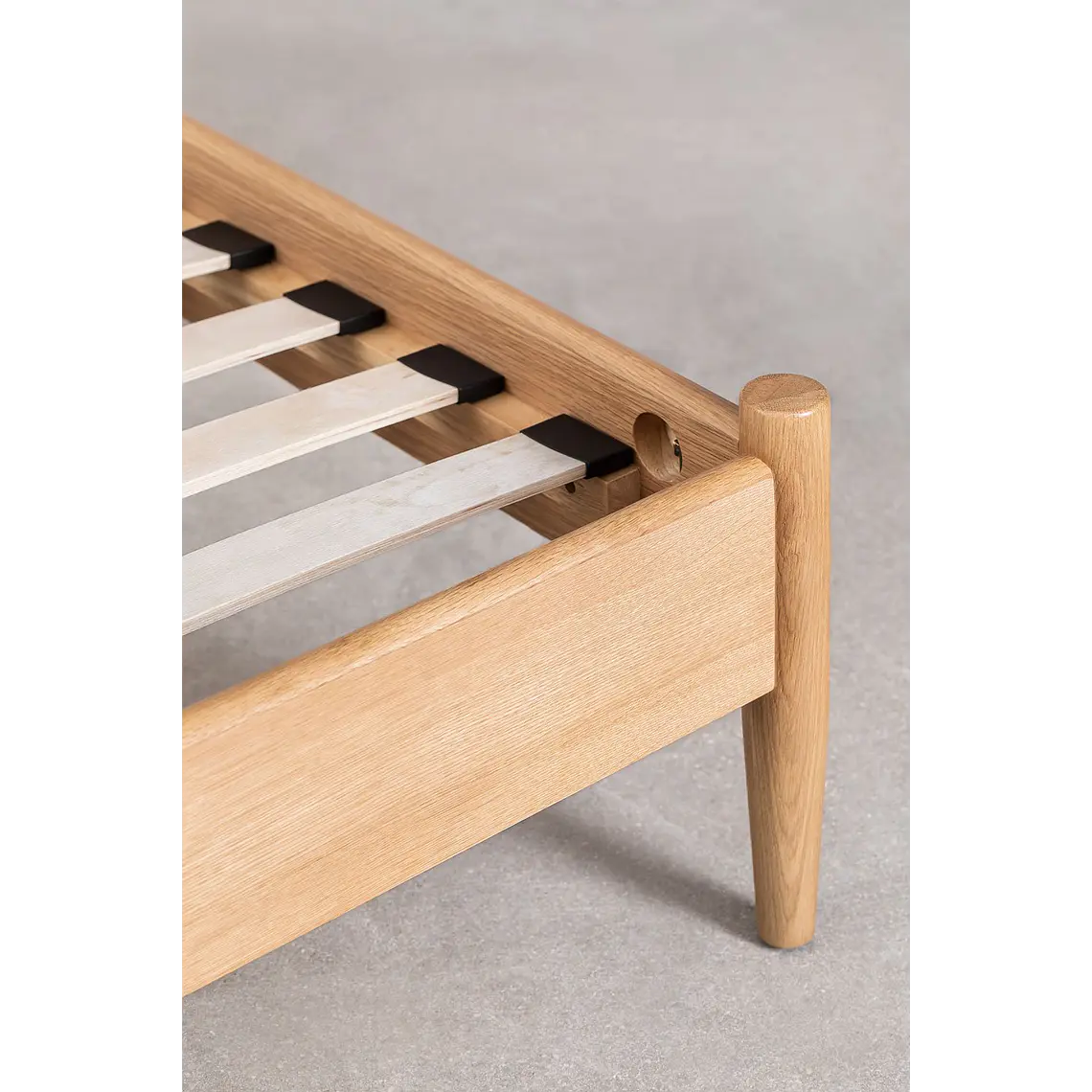 Cama Arlen en madera 6