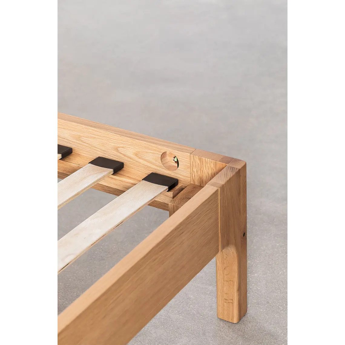 Cama Evara en madera 6