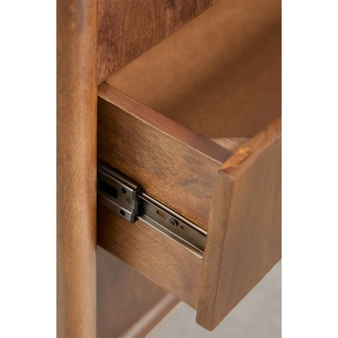 Cómoda Olira 90x40 cm en madera de mango 8