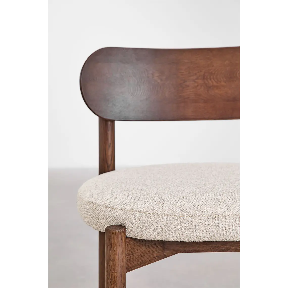 Conjunto de comedor Belen en madera de roble 10