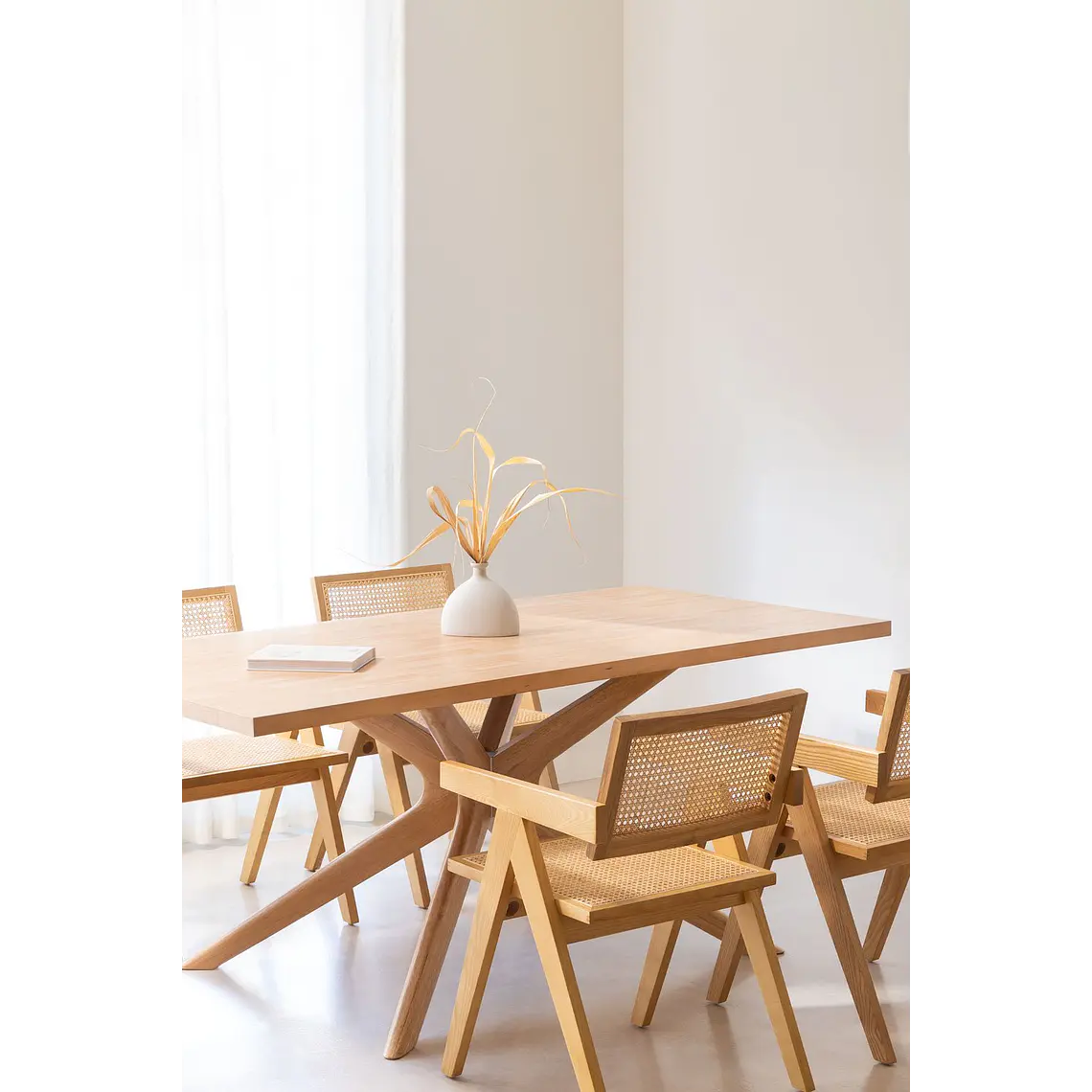 Conjunto de comedor Ilaor en ratán 2