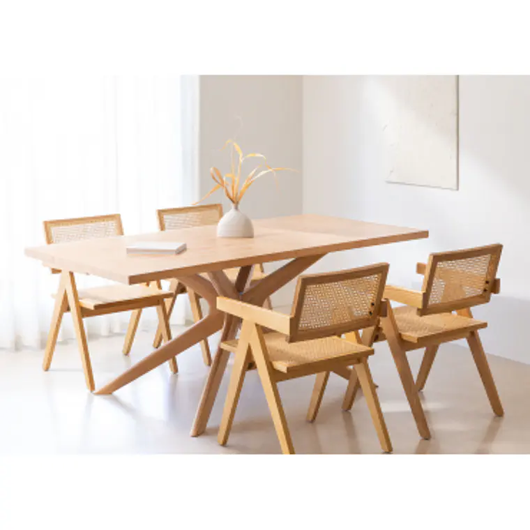 Conjunto de comedor Ilaor en ratán 13