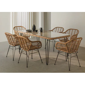 Conjunto de comedor Raeis en ratán