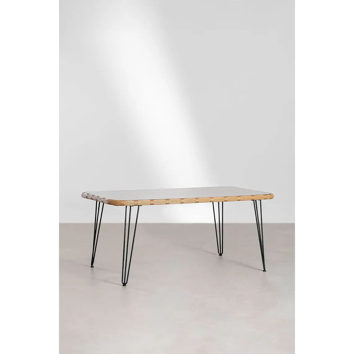 Conjunto de comedor Raeis en ratán 4