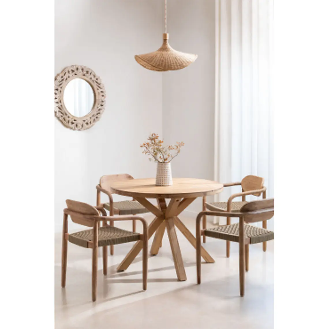 Conjunto de comedor Ulenor en madera 13