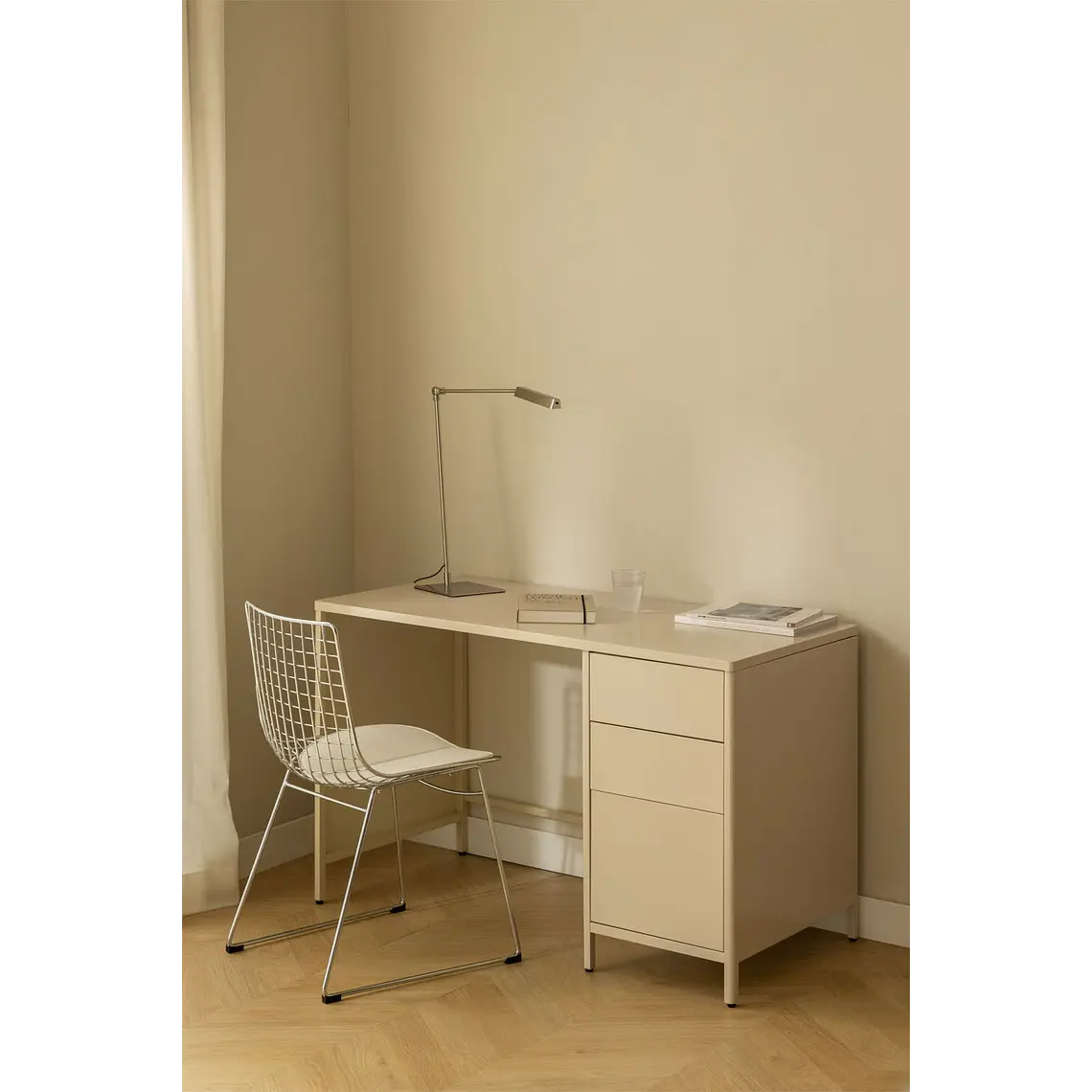 Escritorio 120x60 cm en acero con cajones 12