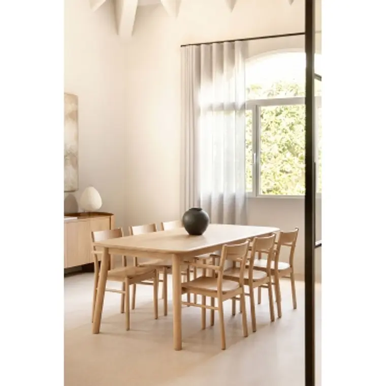 Mesa de comedor Gaelia en madera 13