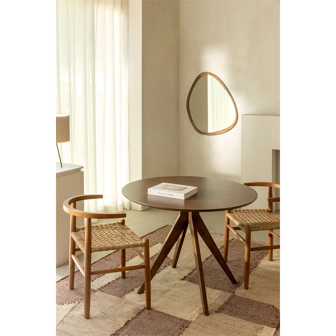 Mesa de comedor Jaelara en madera 1