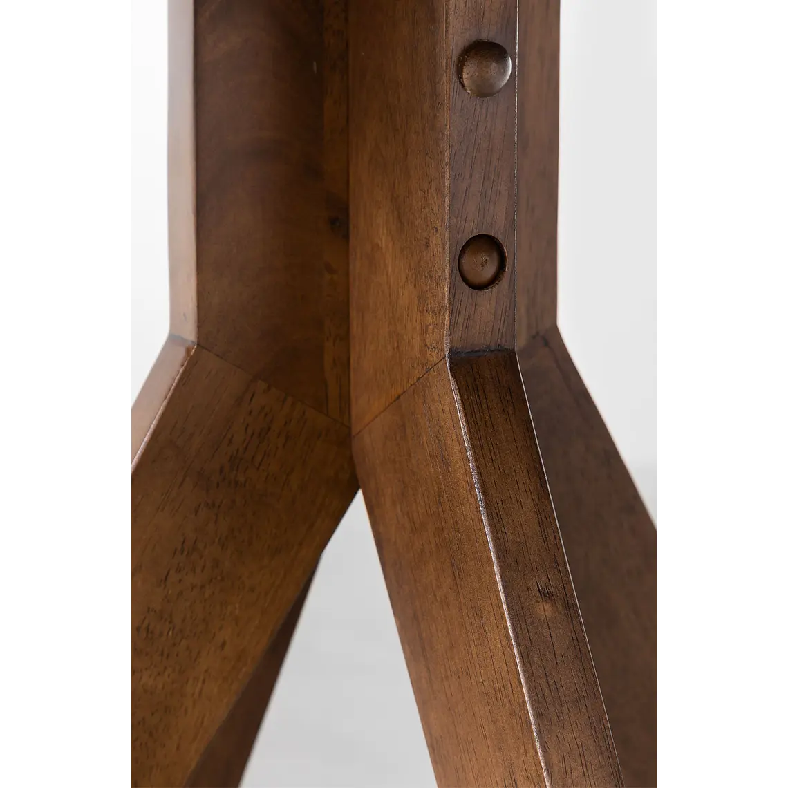Mesa de comedor Jaelara en madera 4