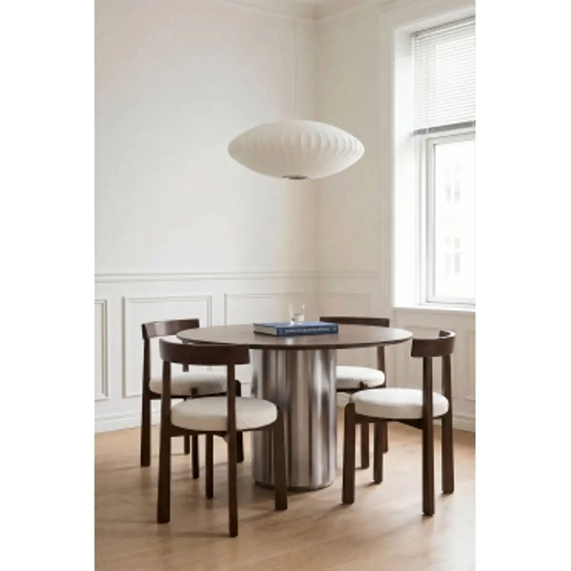 Mesa de comedor Nivora 16