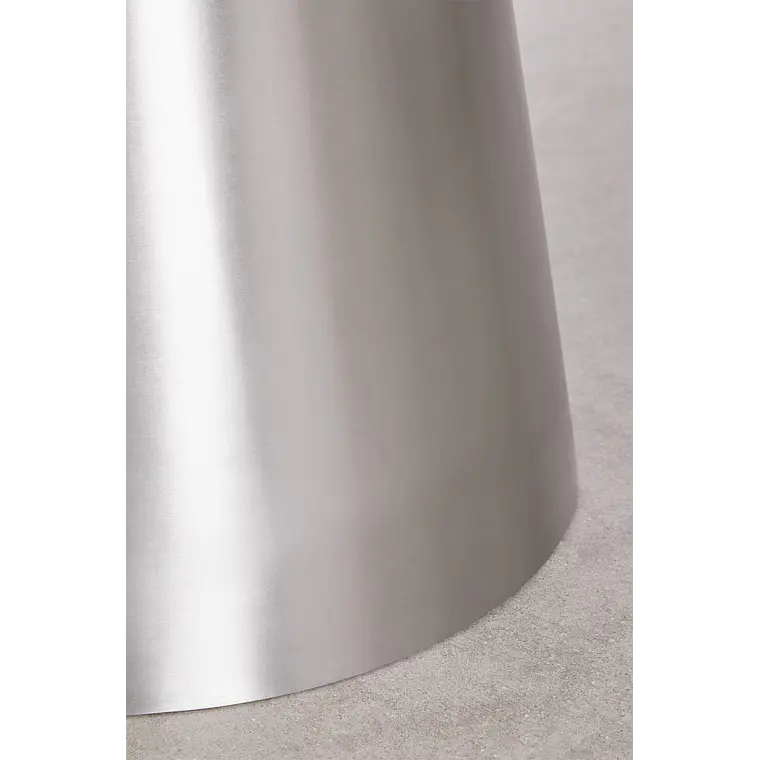 Mesa de comedor Phaeeva en acero 6