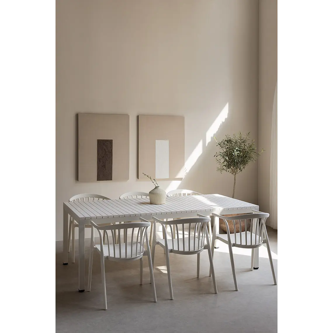Mesa de comedor Raeien en aluminio 1