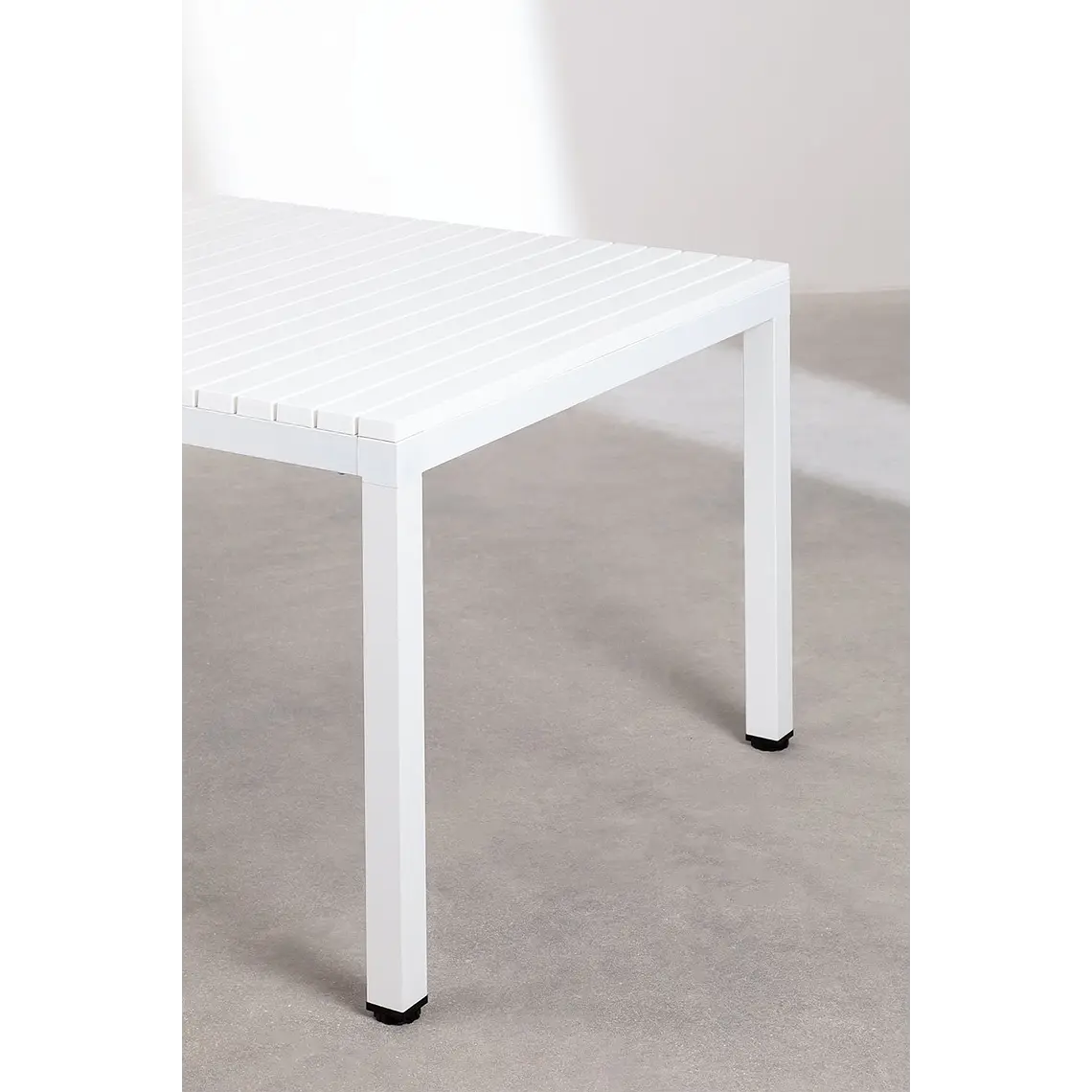 Mesa de comedor Raeien en aluminio 5