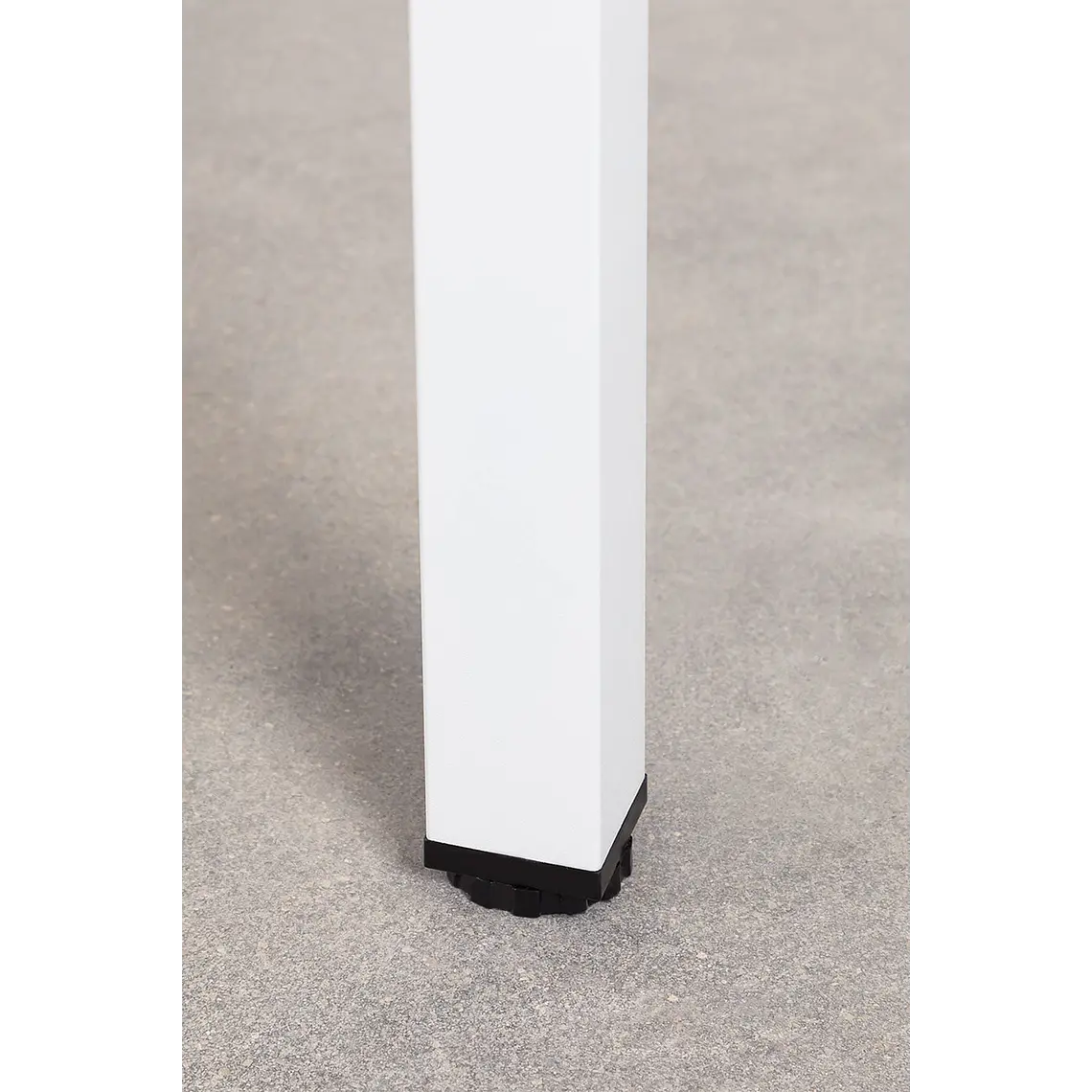 Mesa de comedor Raeien en aluminio 6