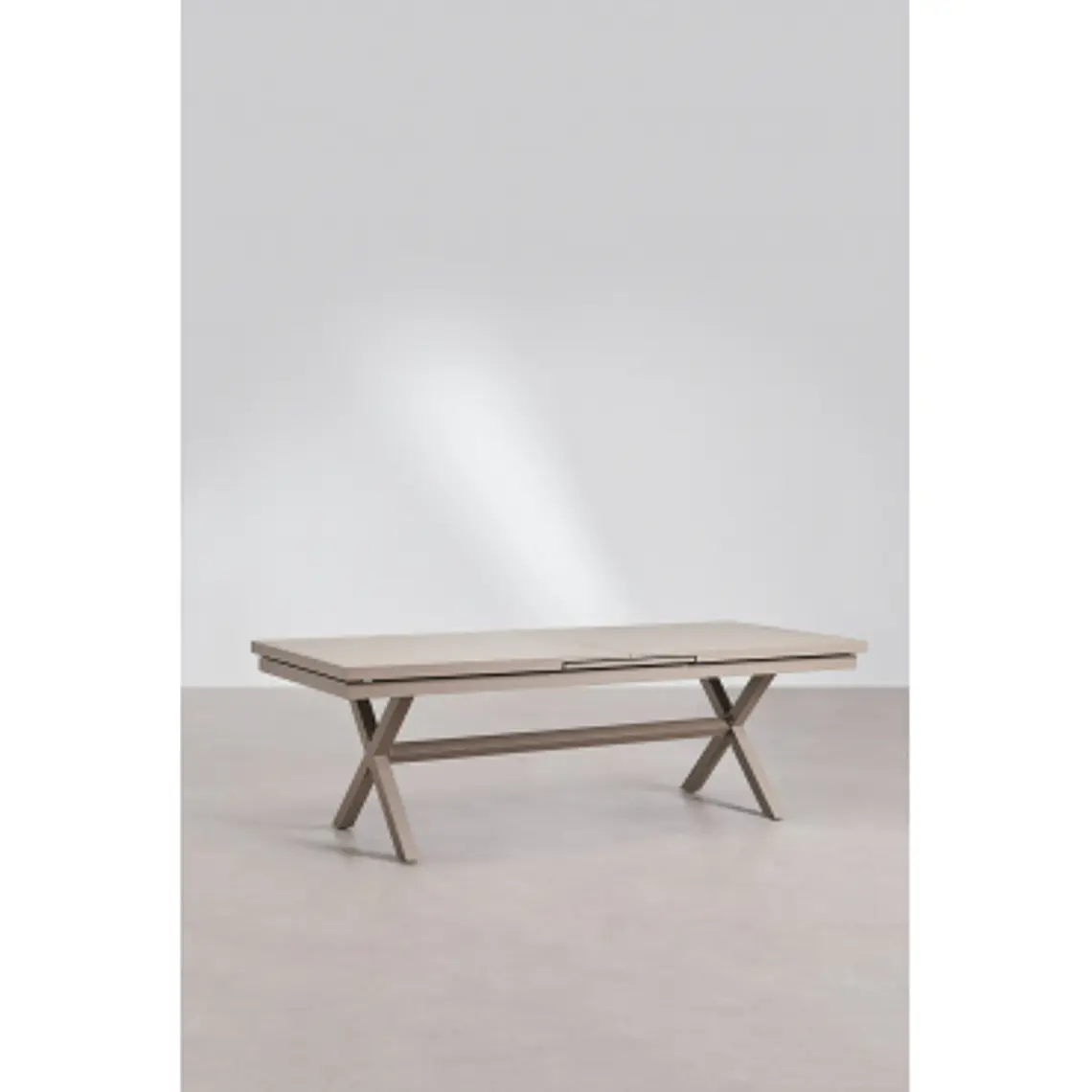 Mesa de comedor Saelora en aluminio 16
