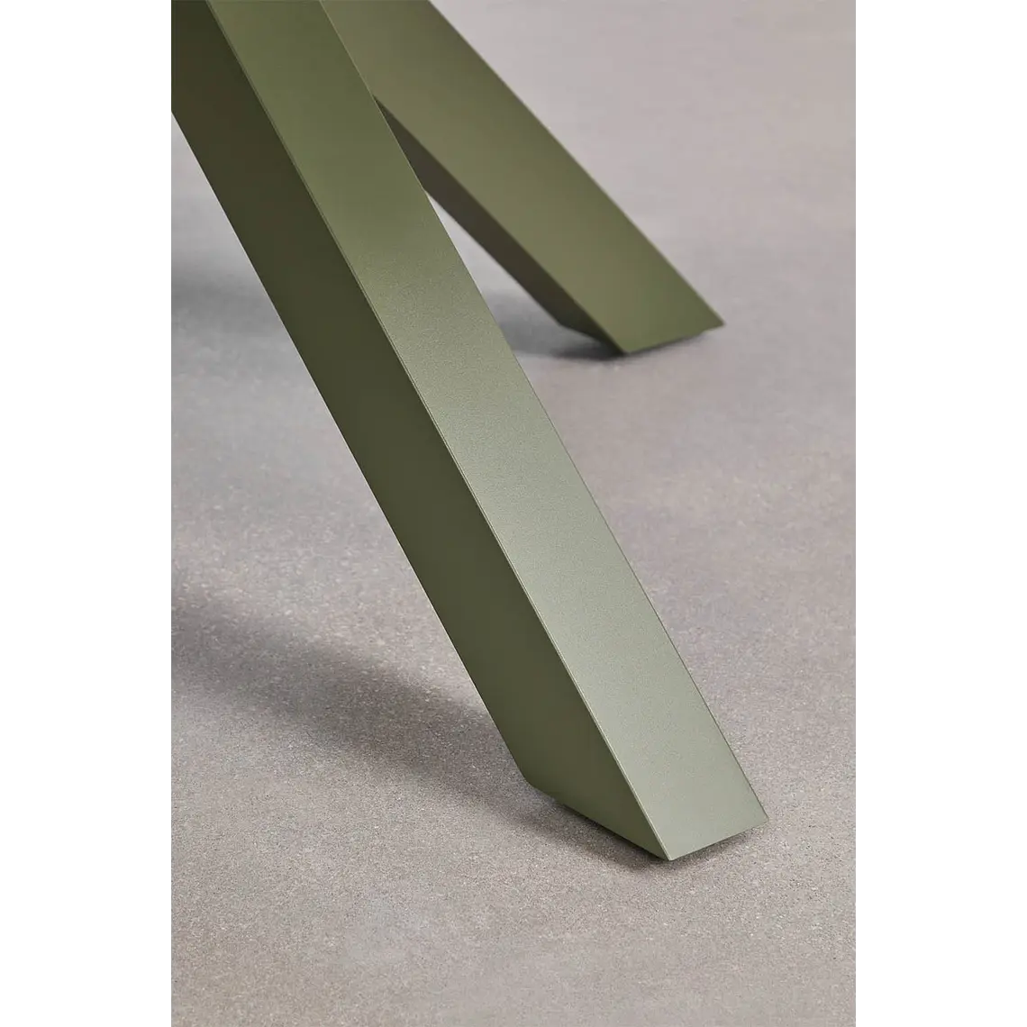 Mesa de comedor Vioela en aluminio 6