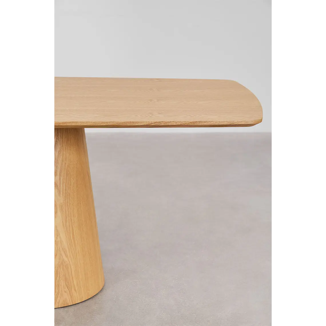 Mesa de comedor Ylenia en madera 6