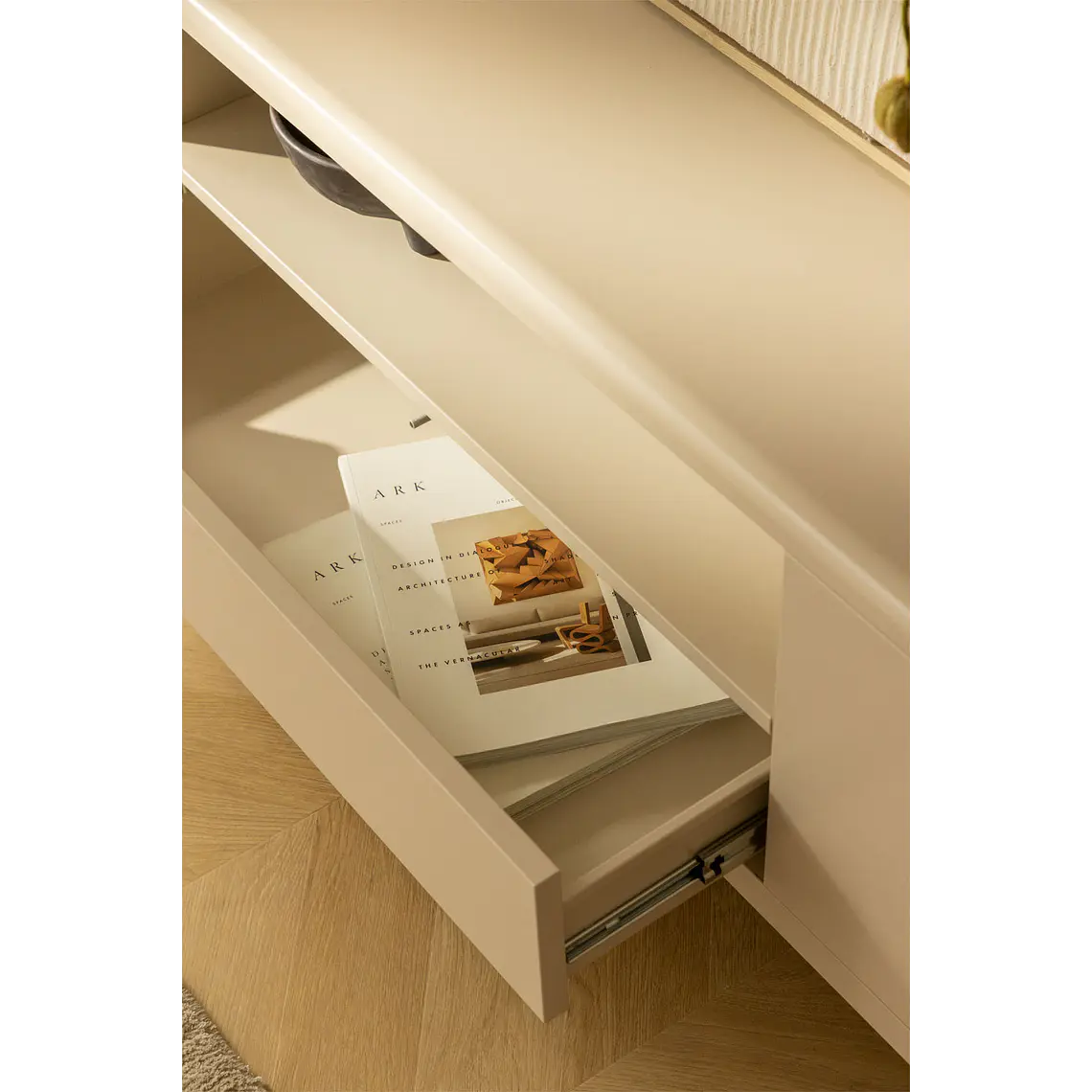 Navia · Mueble de TV en metal 8