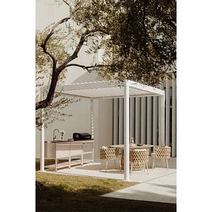 Pérgola bioclimática de aluminio con lamas Kelina