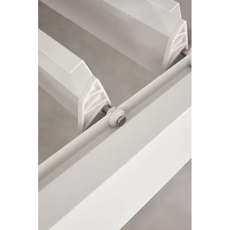 Pérgola bioclimática de aluminio con lamas Kelina 9